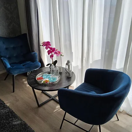 Chambre et sdb au 4ème étage et chambre et sdb au 2ème étage Bruxelles Extérieur photo